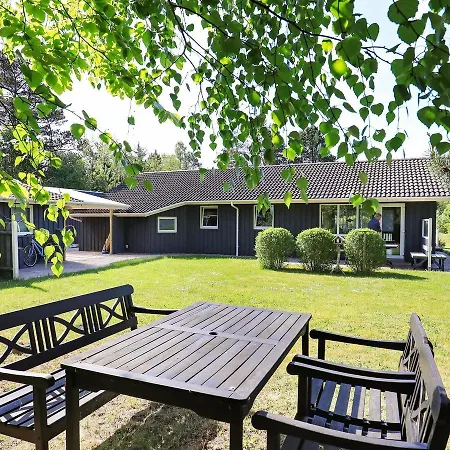 Holiday Sogardsvej Hals